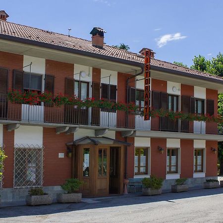 Hotel Ristorante Buasca à Cuorgnè Extérieur photo